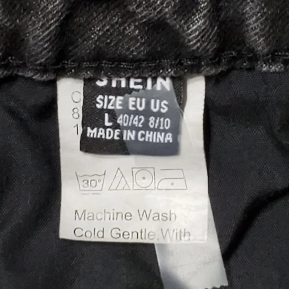 Shein High Waist Ripped Mom Fit Jeans L 8/10